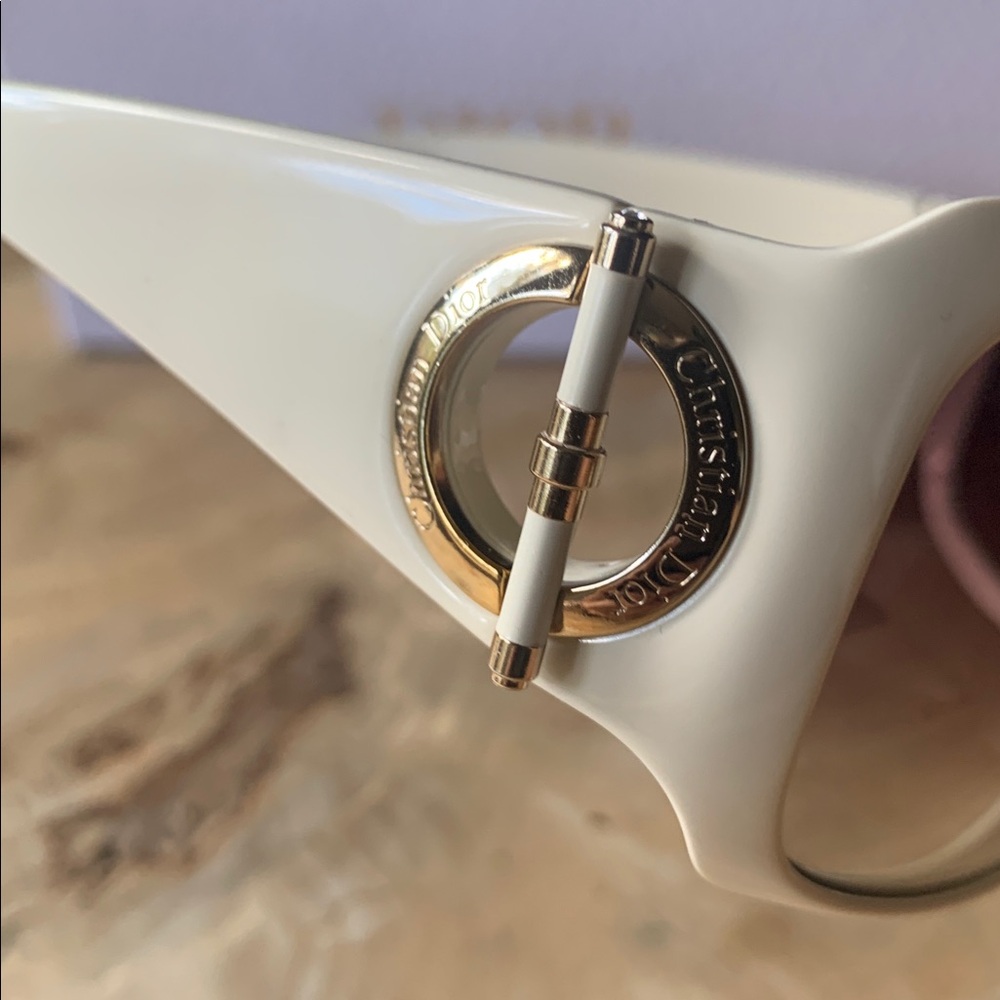 DIOR Cream Sunglasses with Gold Accent - Picture 11 of 13